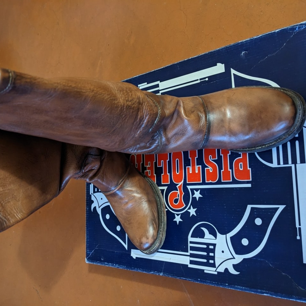 Pistolero distressed leather boots